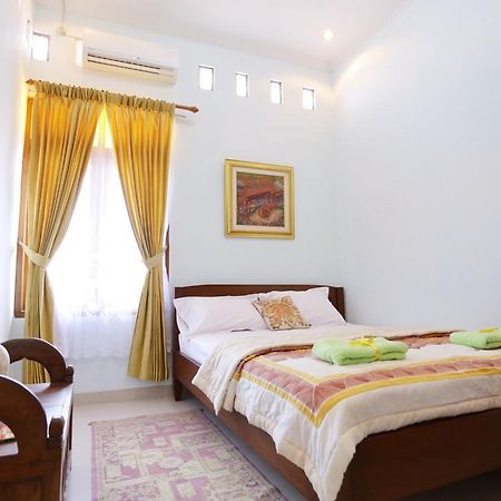 Griya Kedasih Guesthouse Yogyakarta Kültér fotó