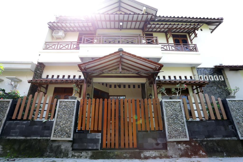 Griya Kedasih Guesthouse Yogyakarta Kültér fotó